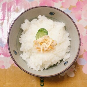 きゅうりごま油マヨ納豆ご飯